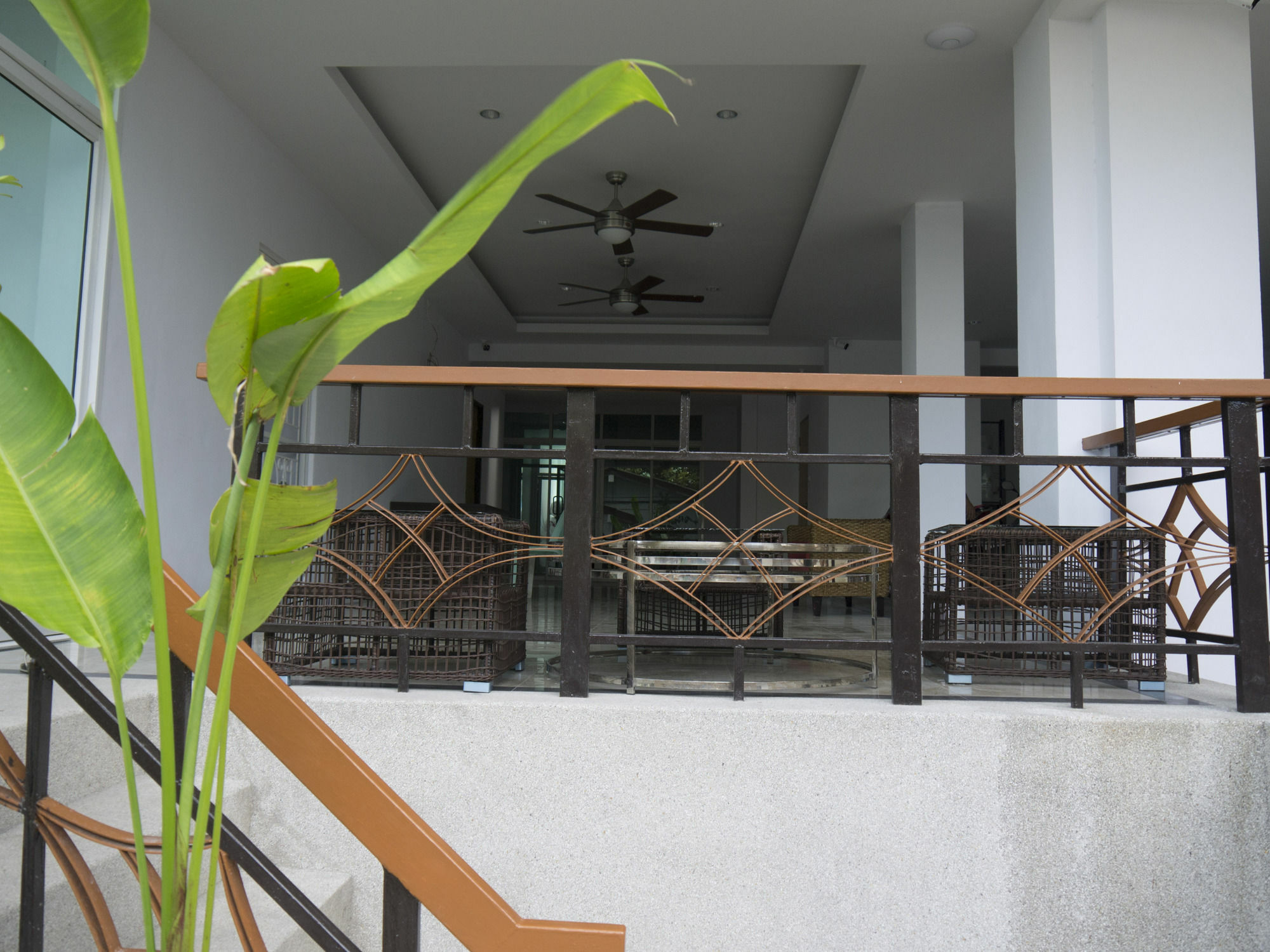 Darisa Apartment Service Patong Kültér fotó