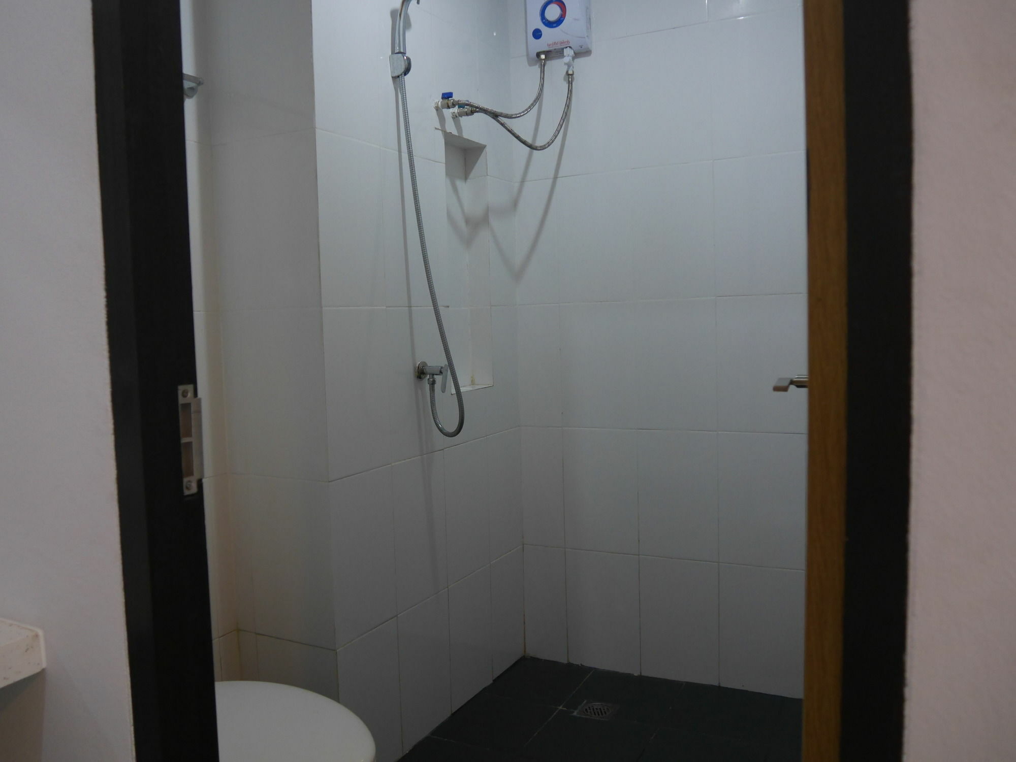 Darisa Apartment Service Patong Kültér fotó