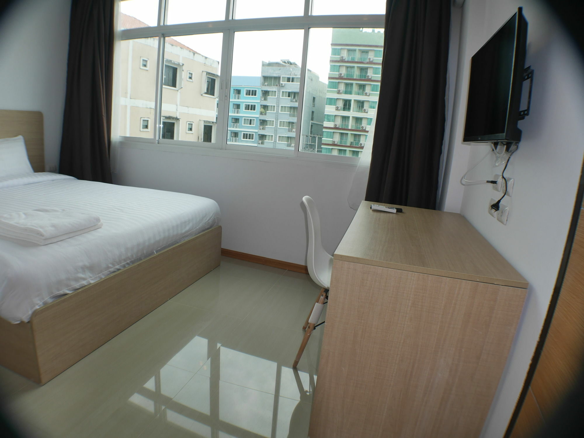 Darisa Apartment Service Patong Kültér fotó